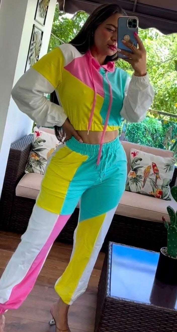Vibrant mood set