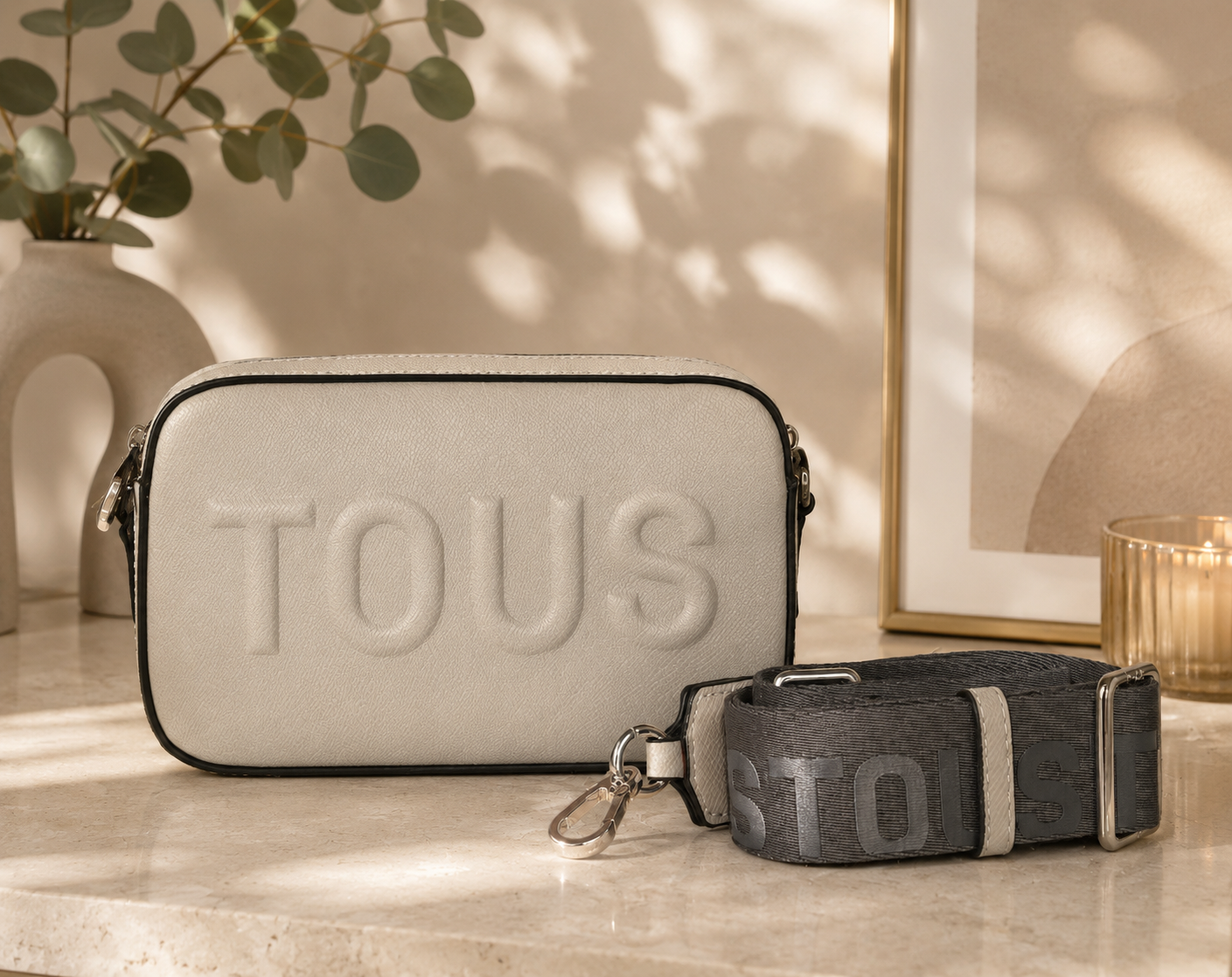 Crossbody handbag